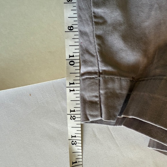 Gloria Vanderbilt Women's Shorts Size 16 Gray Bermuda Style‎ Casual Summer - Picture 5 of 6